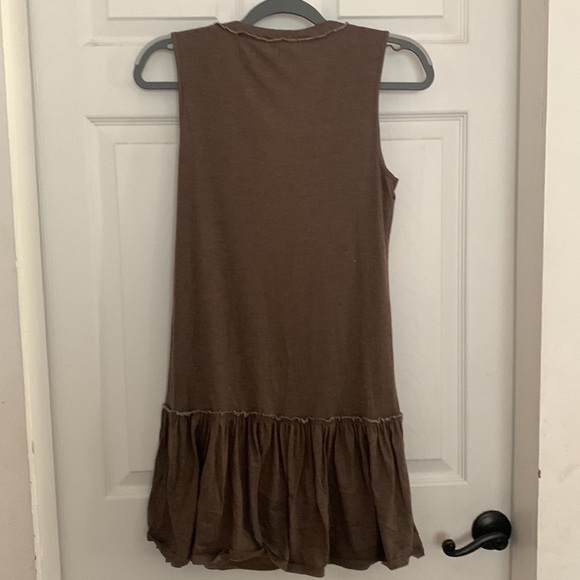 Future Paradise - ruffled silky lining dress - size Medium - Picture 3 of 3